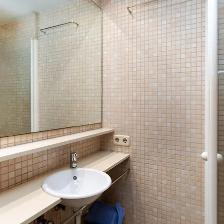 Sants-montjuic Rambla Badal By Interhome Appartement Barcelone