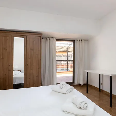 Apartment Aparteasy - Atic Sants