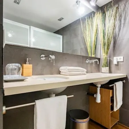Artlifebcn Urban Oasis Apartment * Барселона