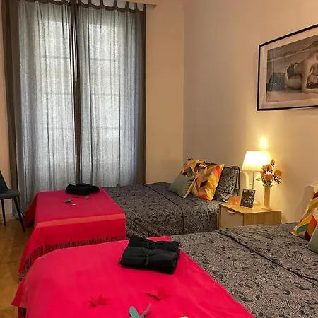Hostel By La Rambla Rooms