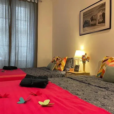 By La Rambla Rooms