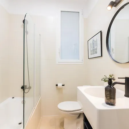 My Space - Spacious And Modern Near The Hospital Clinic Barcelona