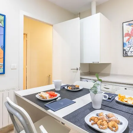 My Space - Spacious And Modern Near The Hospital Clinic *