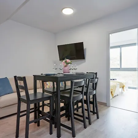 Apartment Three Bedroom Two Bathroom Close To Beach