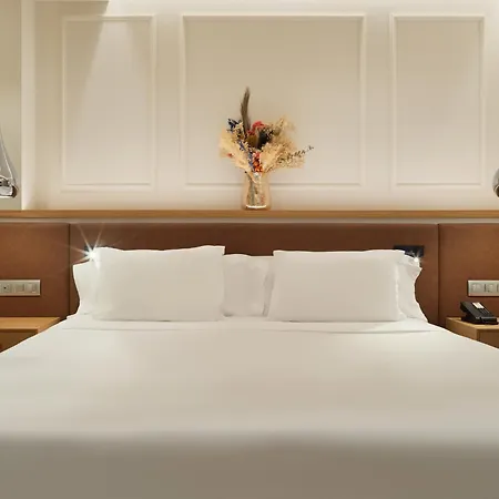 Otel H10 Universitat (adults Only) Barselona