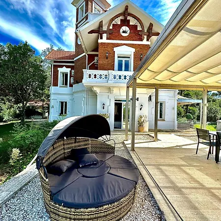 Aya House