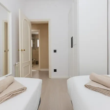 Long Term Camp Nou Apartment *
