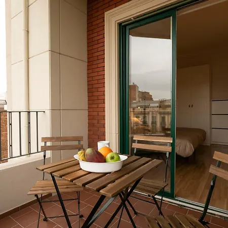 Long Term Gran Via Apartment Barcelona