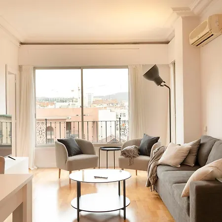 Long Term Gran Via Appartement