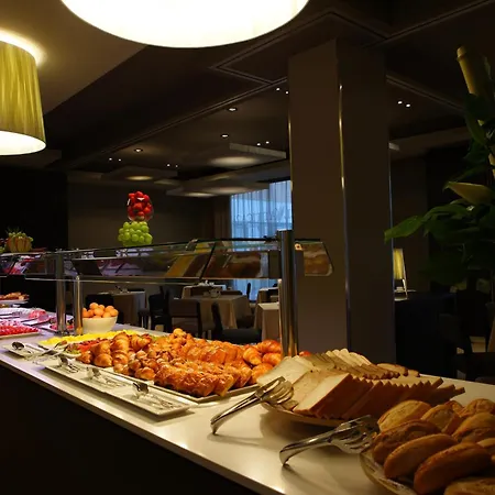 Hotel Attica 21 Mar