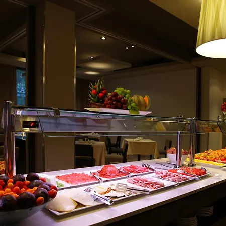 Hotel Attica 21 Mar
