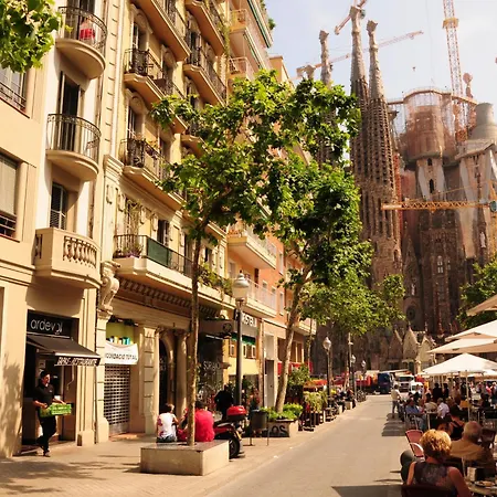Apartment Gaudi Sagrada Familia