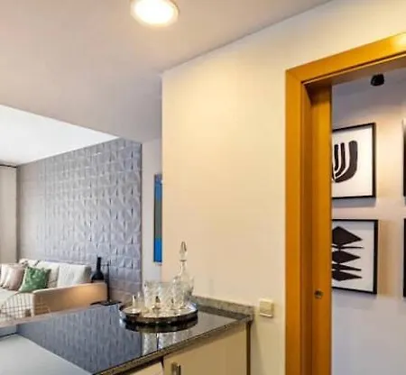 מלון Bedmates 2*