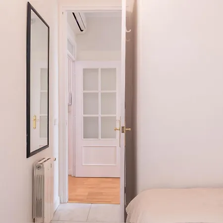 Apartman Experience Local Life In The Heart Of Gracia *