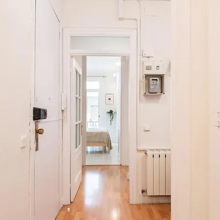 Experience Local Life In The Heart Of Gracia