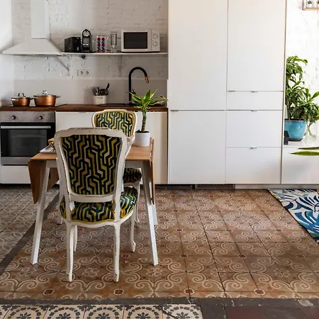 Apartamento Enchanting 2 Bedroom Flat With Terrace Near Placa Espanya