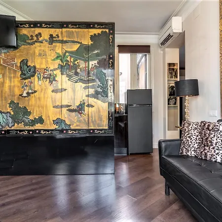 Design Apartment, Center