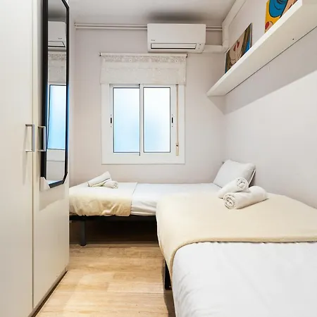 Apartment Eixample Ac, Sunlit Balcony & Prime Location Barcelona