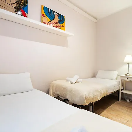 Eixample Ac, Sunlit Balcony & Prime Location *