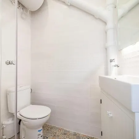 Carrer De Santa Madrona, 1 *