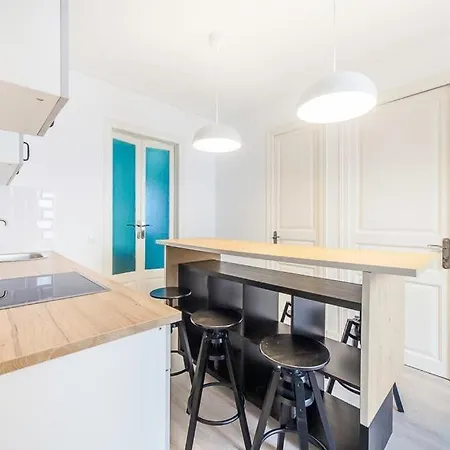 Carrer De Santa Madrona, 1 * Barcelona