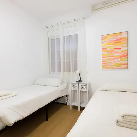Aparteasy - Private Terrace, 3 Bedrooms, Eixample *