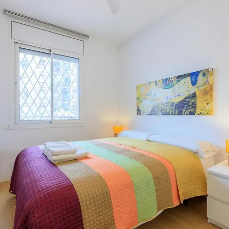 Apartment Aparteasy - Private Terrace, 3 Bedrooms, Eixample *