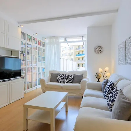 Apartment Aparteasy - Private Terrace, 3 Bedrooms, Eixample Barcelona