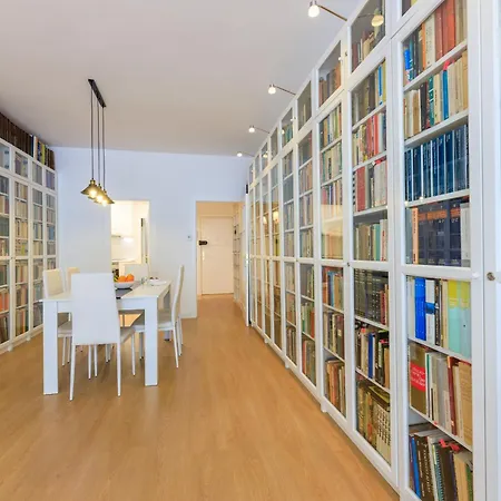 Aparteasy - Private Terrace, 3 Bedrooms, Eixample Barcelona