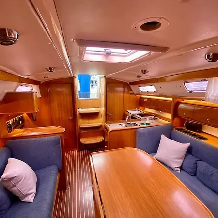 - Wind - Comodo Velero En * Barcelona