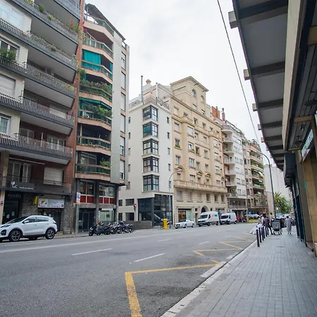 Balmes - Atico Con Terraza En Sant Gervasi Apartment