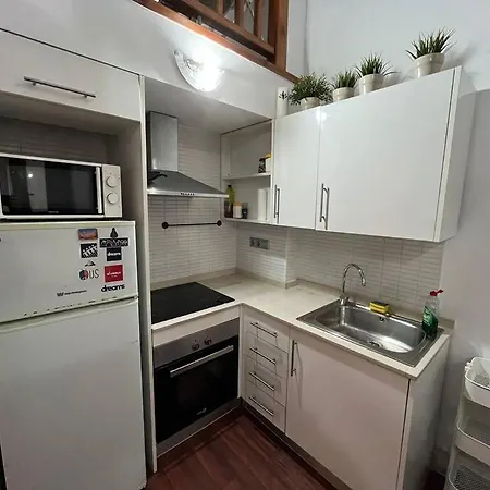Apartment Centrally In El Raval