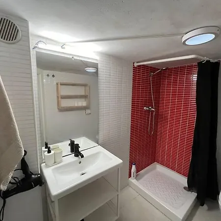 Apartment Centrally In El Raval