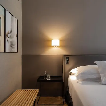 Alexandra Hotel, Curio Collection By Hilton Hotel Barcelona