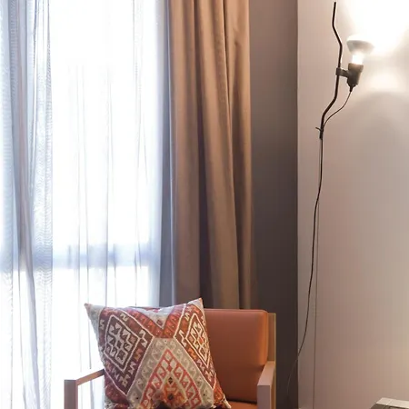 Alexandra Hotel, Curio Collection By Hilton