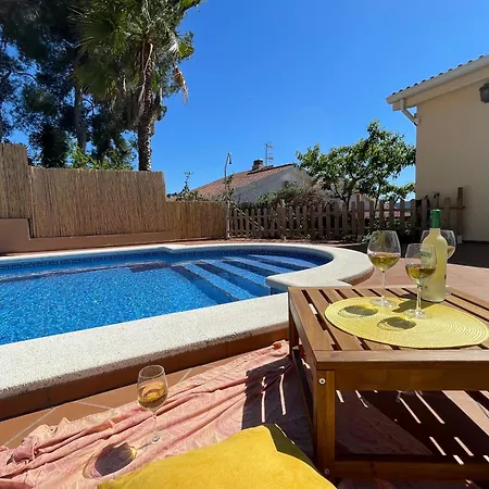 Villa Rustica Con Piscina Privada Al Lado De Sitges