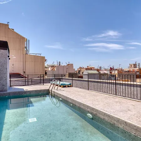 Blueground De Gracia Pool Roof Bcn-56 *