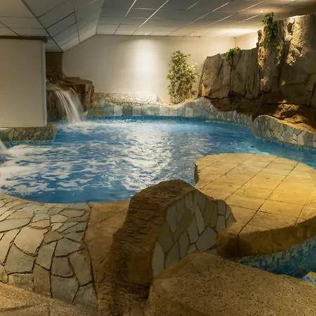 Ilunion Les Corts Spa 4* Барселона