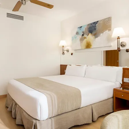 Ilunion Les Corts Spa 4* Барселона