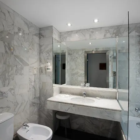 Catalonia Albeniz 3*