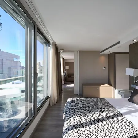 Catalonia Square 4* Sup Hotel