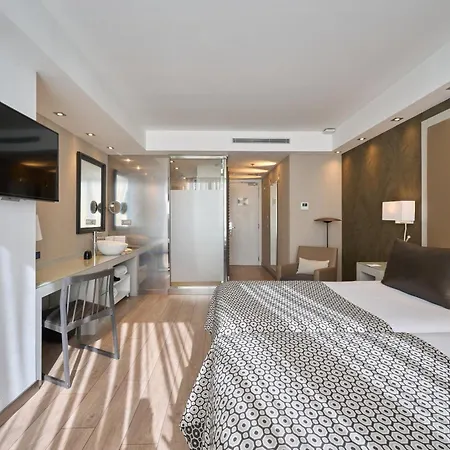 Catalonia Square 4* Sup Hotel