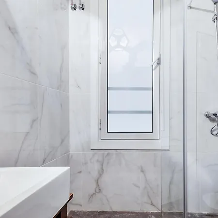 The Conica Deluxe Oda ve Kahvaltı