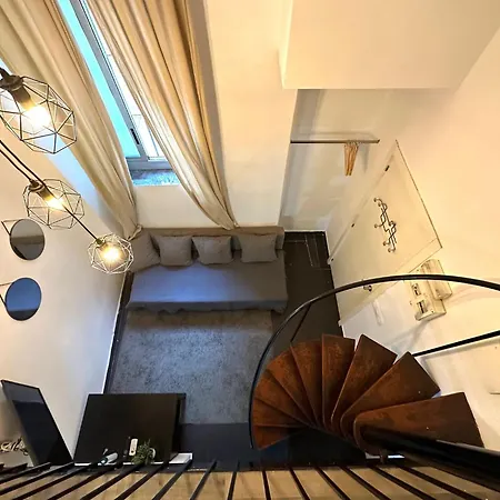 The Hipstel Parallel Hostal