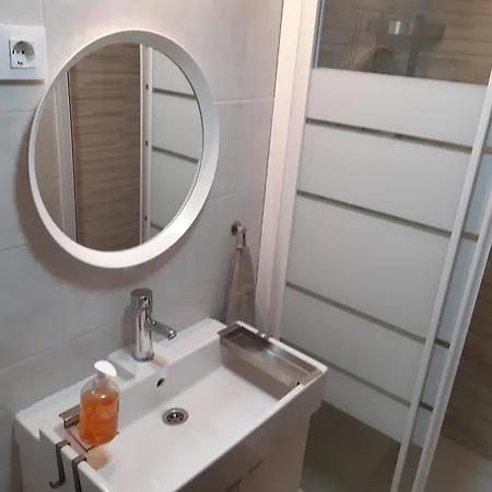 The Hipstel Parallel Hostal *