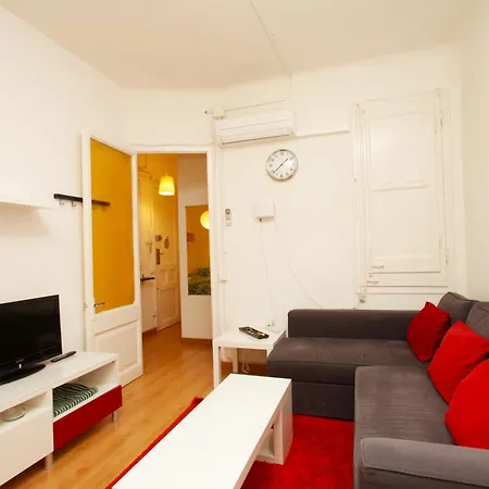 Gaudi Sagrada Familia Apartment