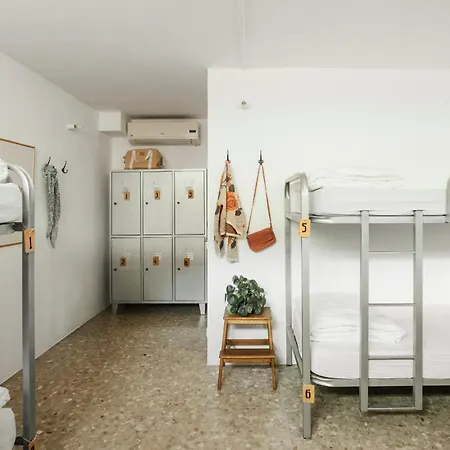Casa Jam Ostello *