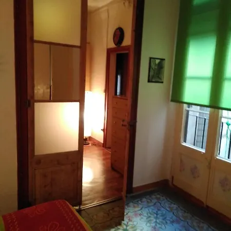 Appartamento En Piso Compartido *