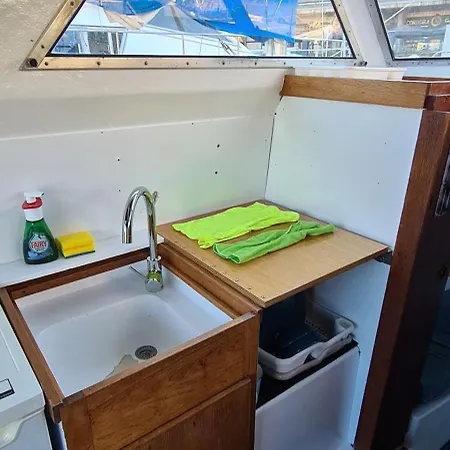 Cosy Boat Flat At Botel *