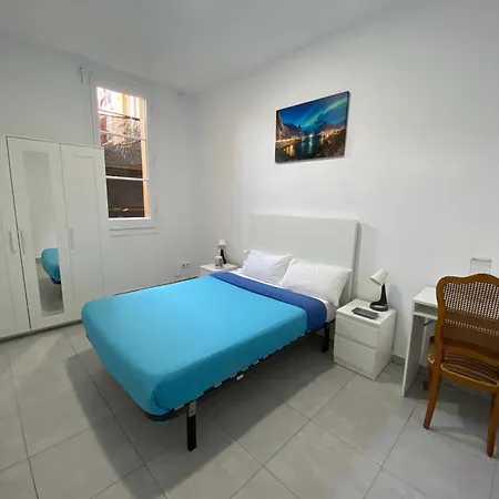Habitacion Para Tu Estadia Corta En Bcn Apartment *